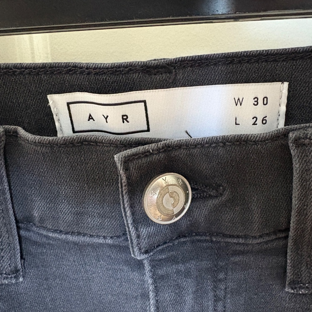 Ayr The Riser In Black - image 5